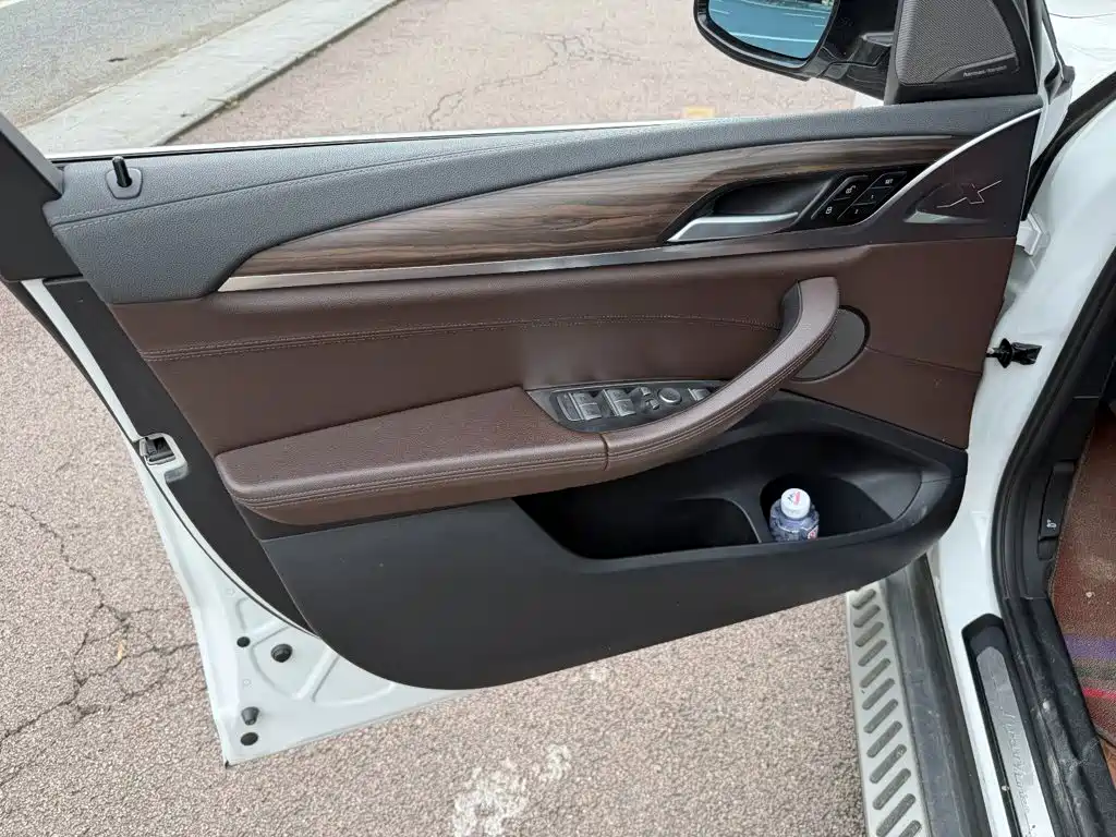 BMW X3 — миниатюра 6