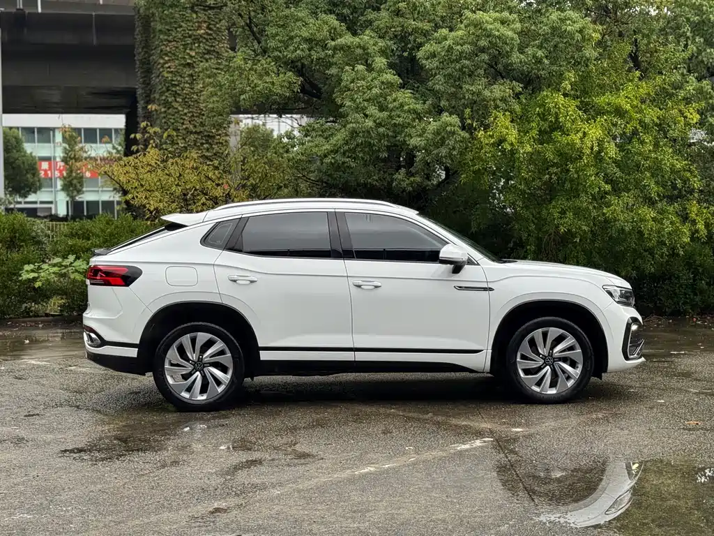 Volkswagen X — миниатюра 4