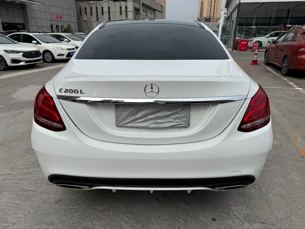 Mercedes-Benz C-Class — миниатюра 8