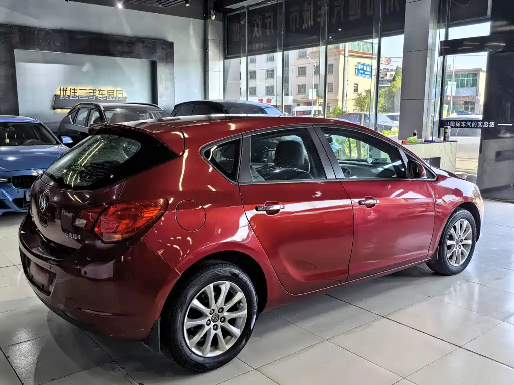 Buick Excelle — миниатюра 5