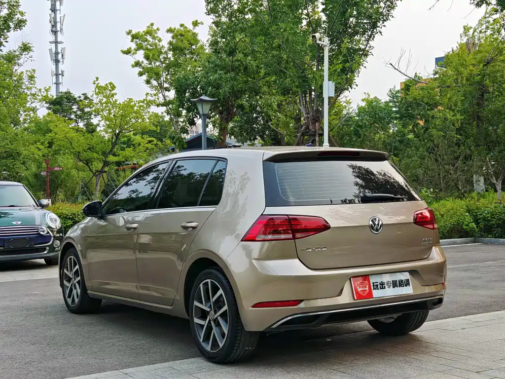Volkswagen Golf — миниатюра 6
