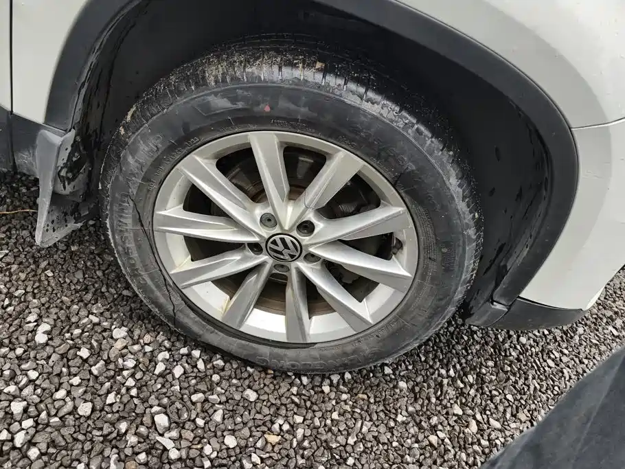Volkswagen Tiguan — миниатюра 6