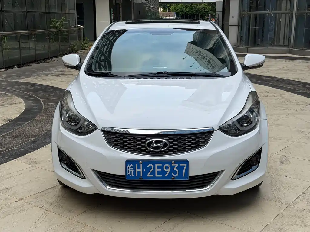 Hyundai Elantra Langdong — миниатюра 2