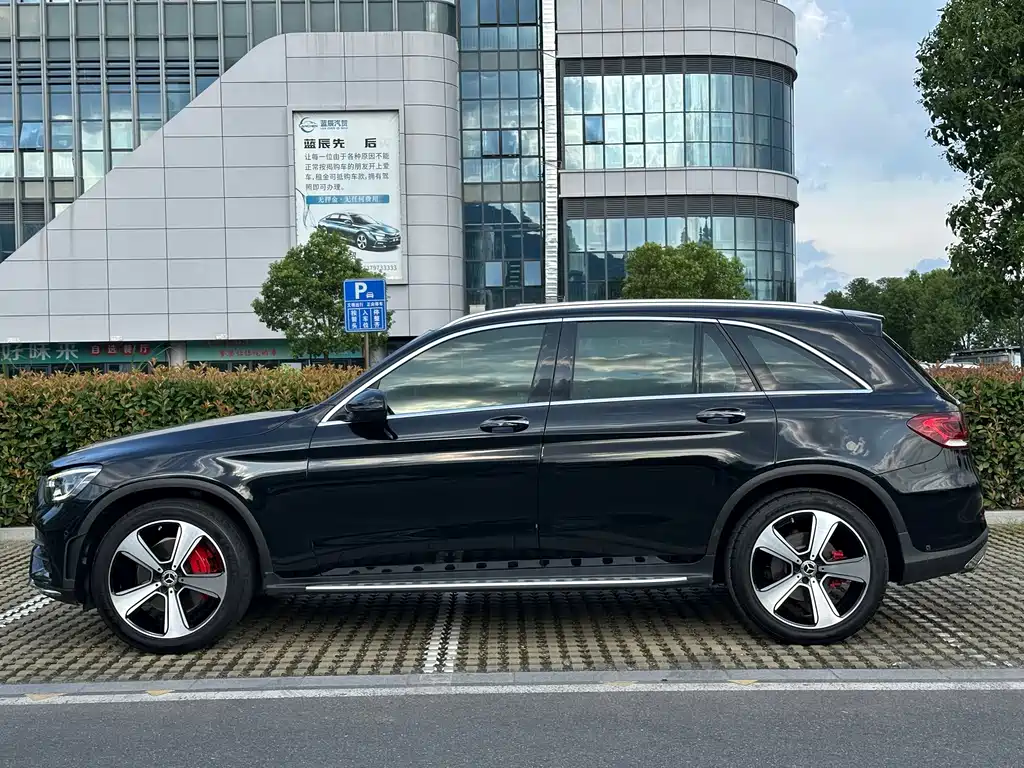 Mercedes-Benz GLC — миниатюра 4