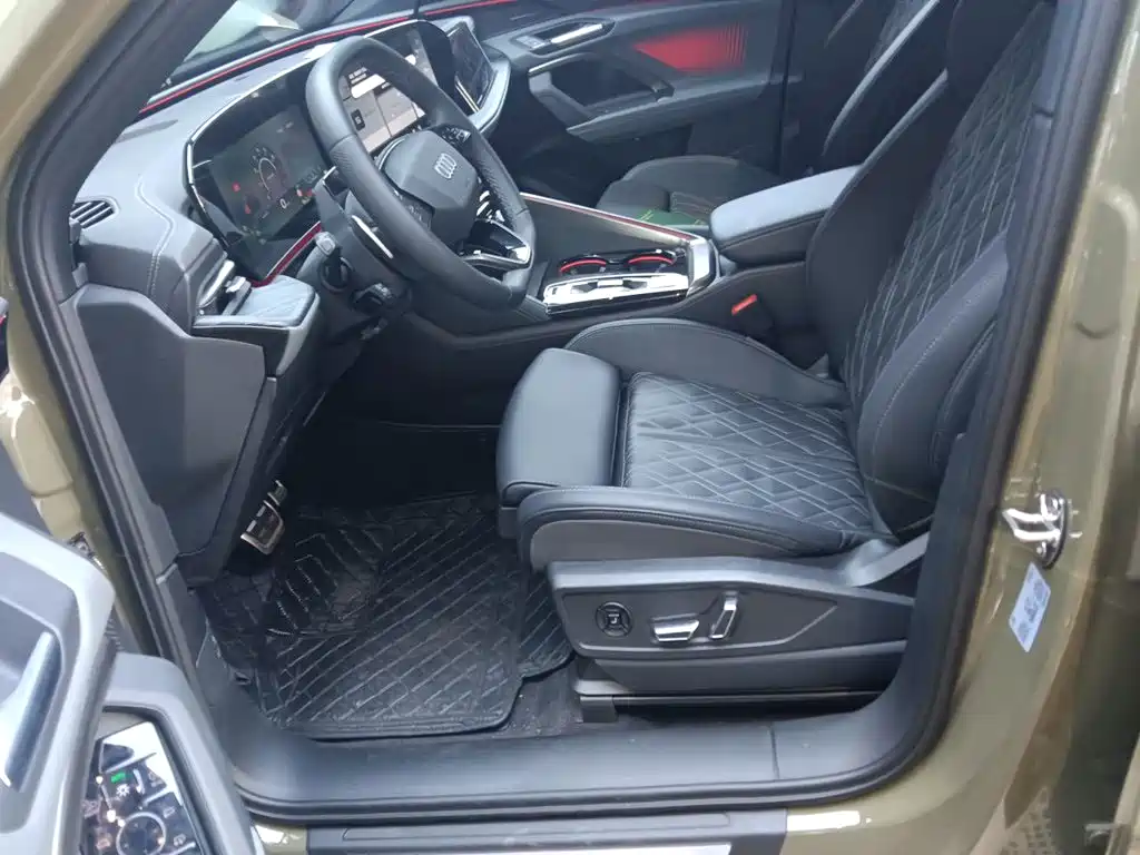 Audi Q5L — миниатюра 16