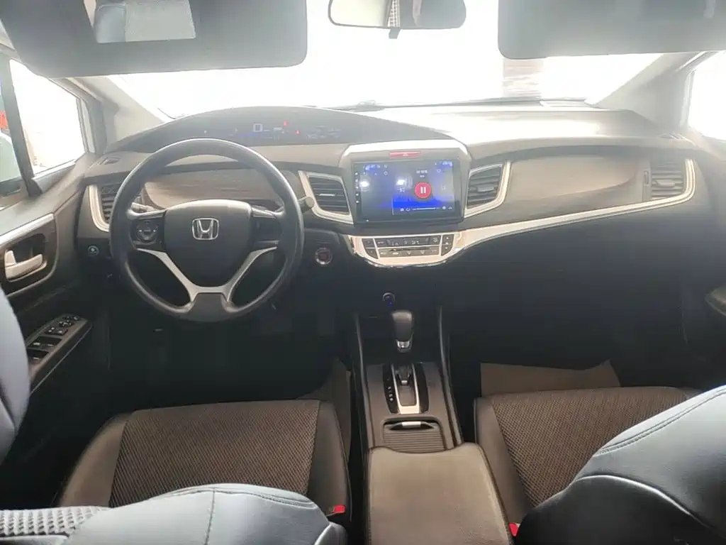 Honda Jade — миниатюра 10