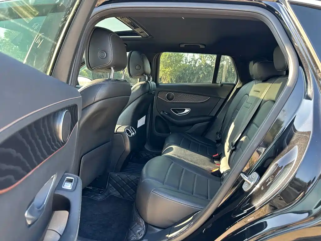 Mercedes-Benz EQC — миниатюра 9