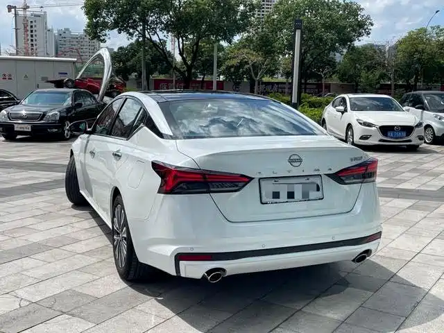 Nissan Teana — миниатюра 7