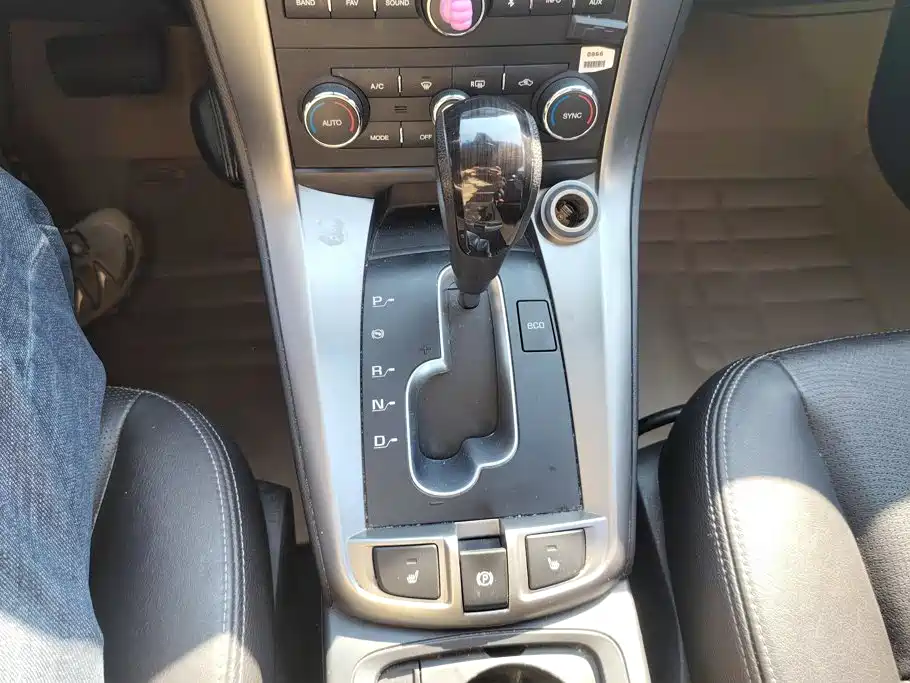 Chevrolet Captiva — миниатюра 16
