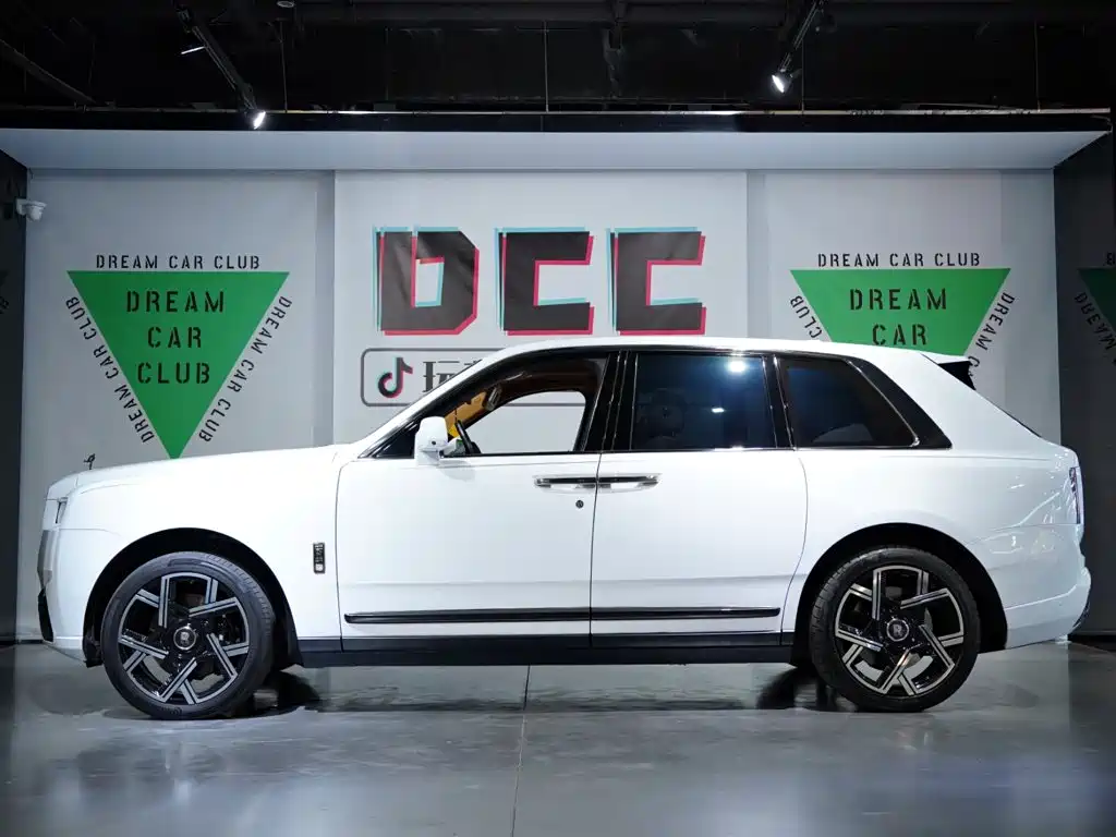 Rolls-Royce Cullinan — миниатюра 55