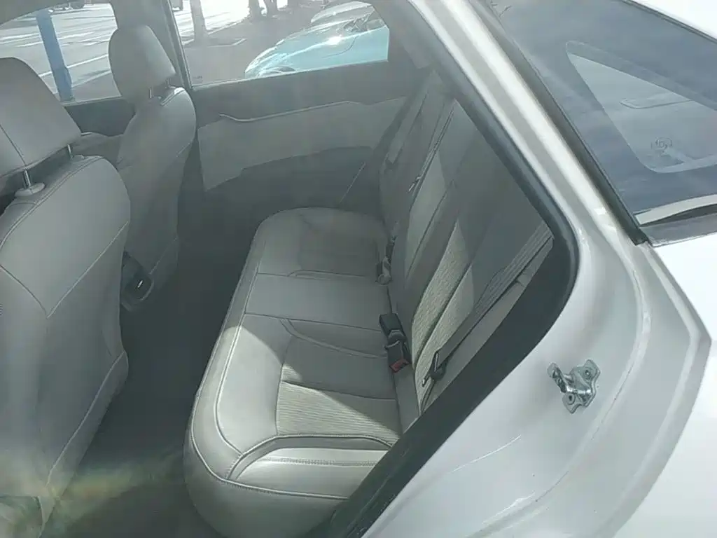 Buick Excelle — миниатюра 17