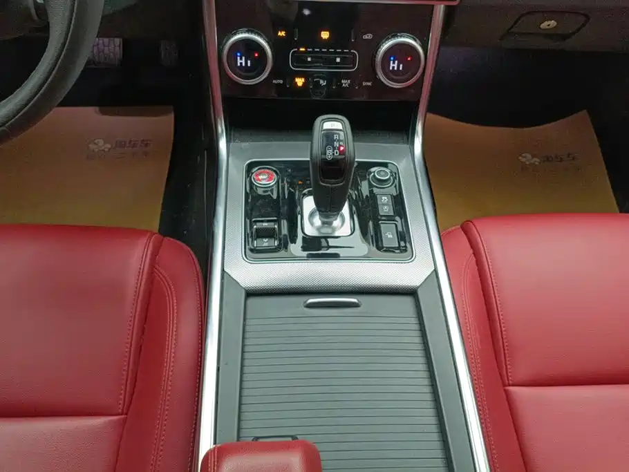 Jaguar XEL — миниатюра 16