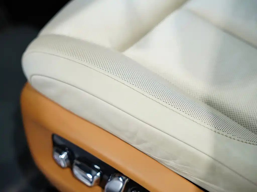 Rolls-Royce Cullinan — миниатюра 22
