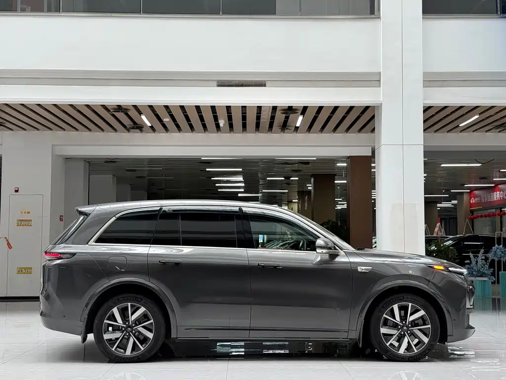 Li Auto Li L8 — миниатюра 4