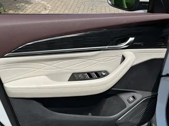 Geely Xingyue L — миниатюра 7