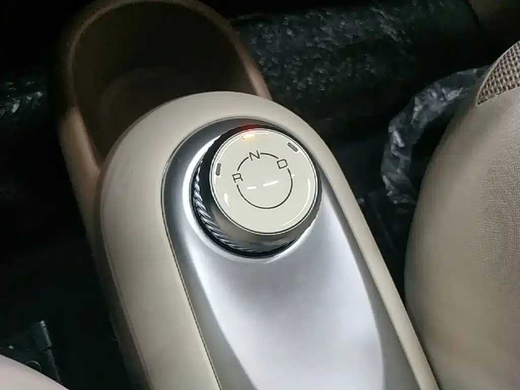 Wuling MINIEV — миниатюра 14
