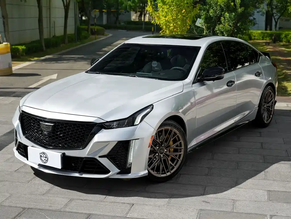 Cadillac CT5 — миниатюра 5