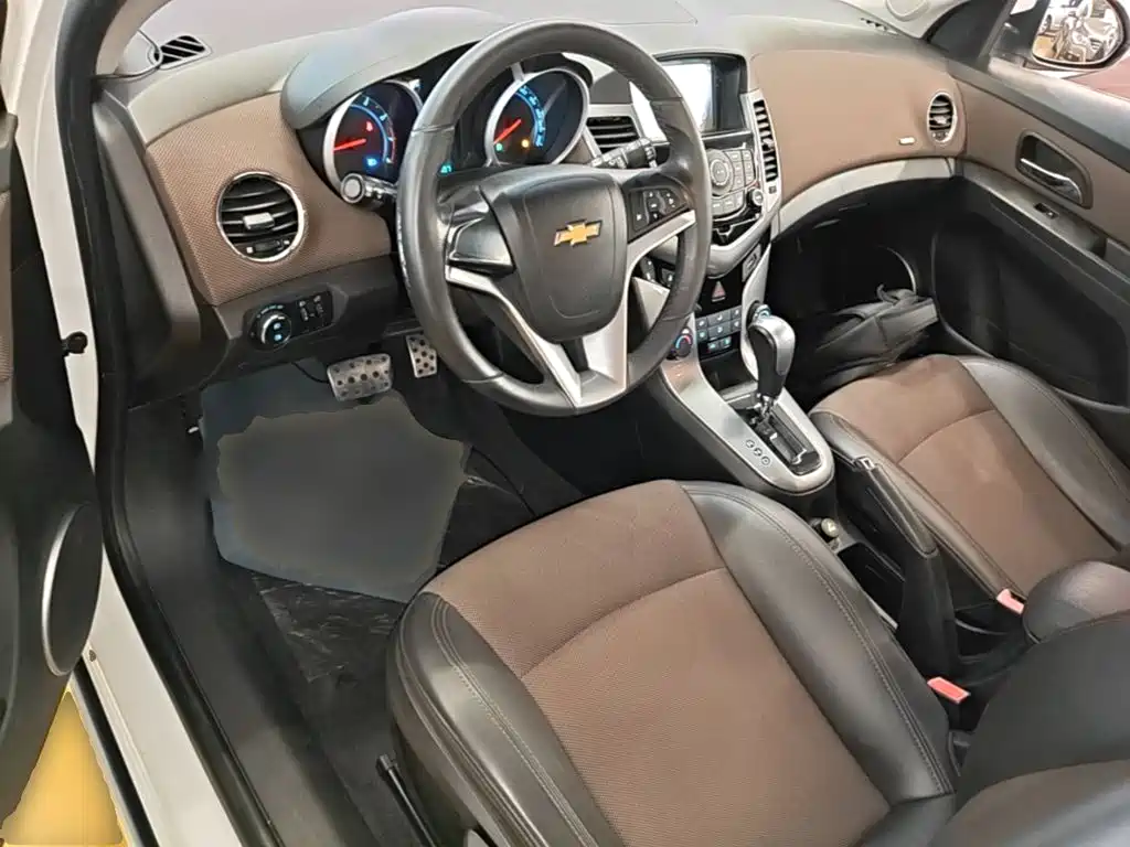 Chevrolet Cruze — миниатюра 10