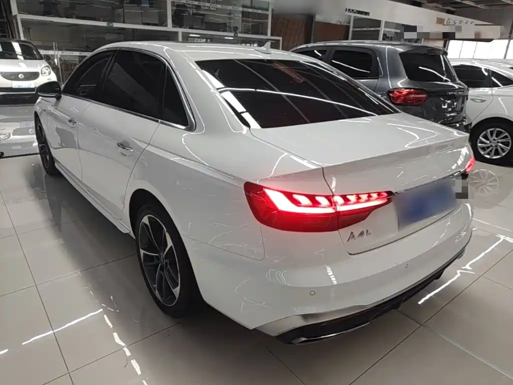 Audi A4L — миниатюра 5