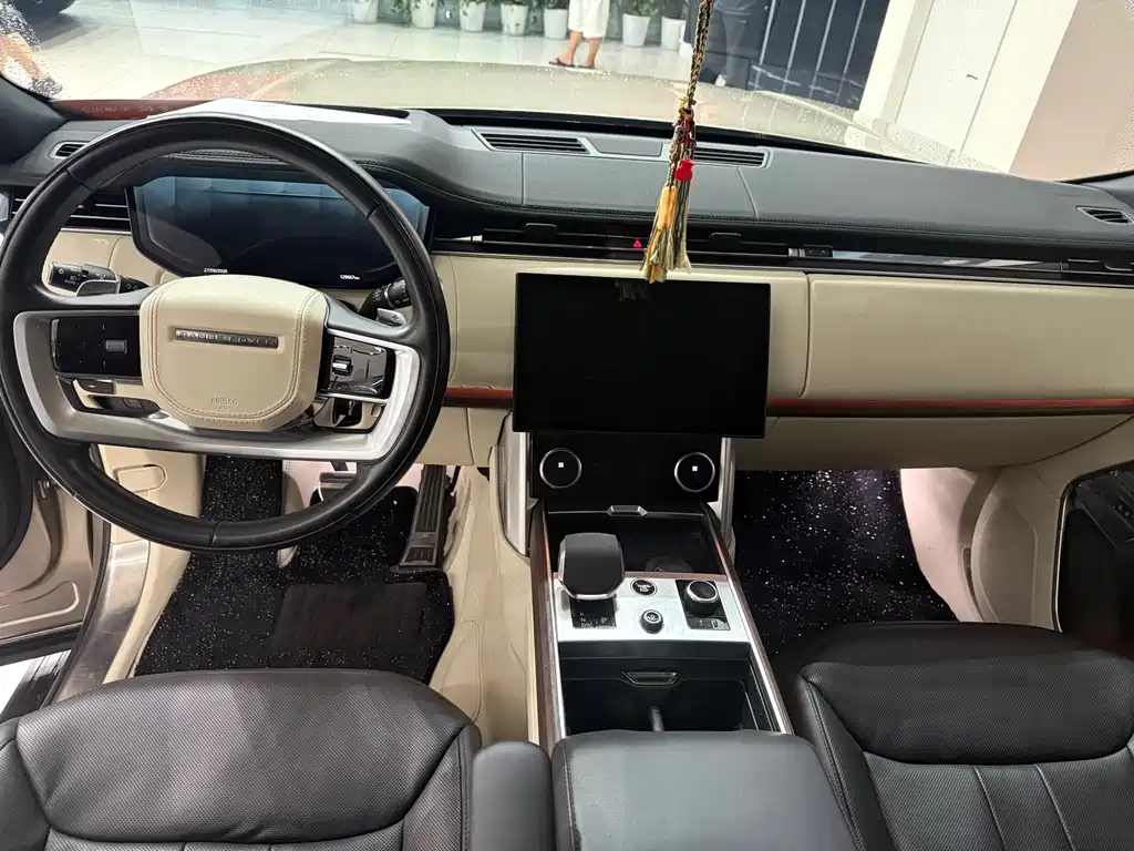 Land Rover Range Rover — миниатюра 8