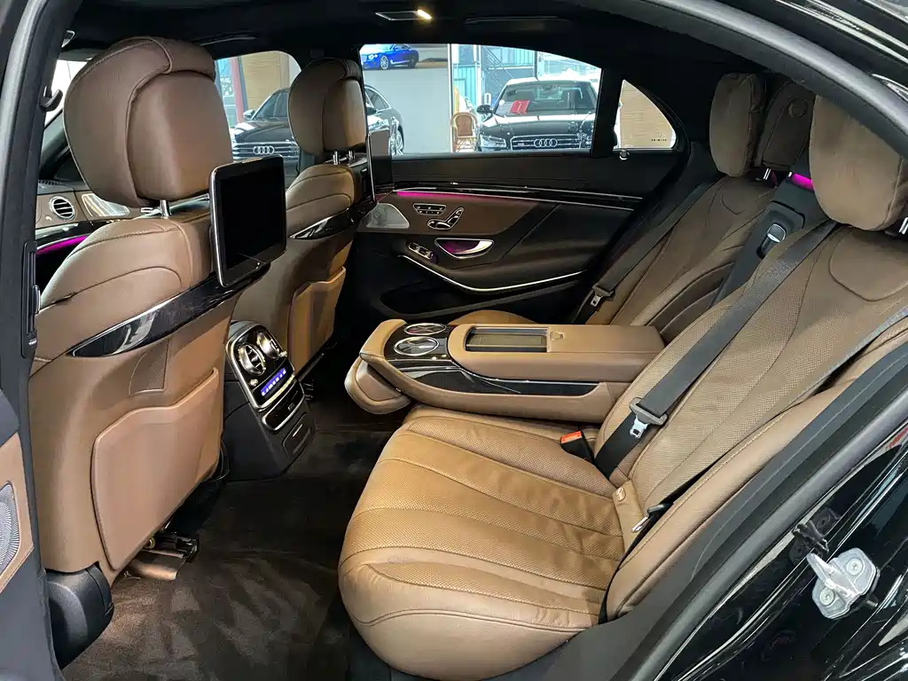 Mercedes-Benz S-Class — миниатюра 13
