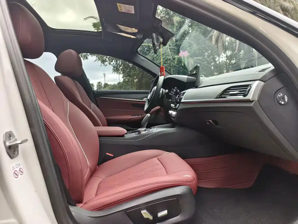 BMW 5 Series — миниатюра 10