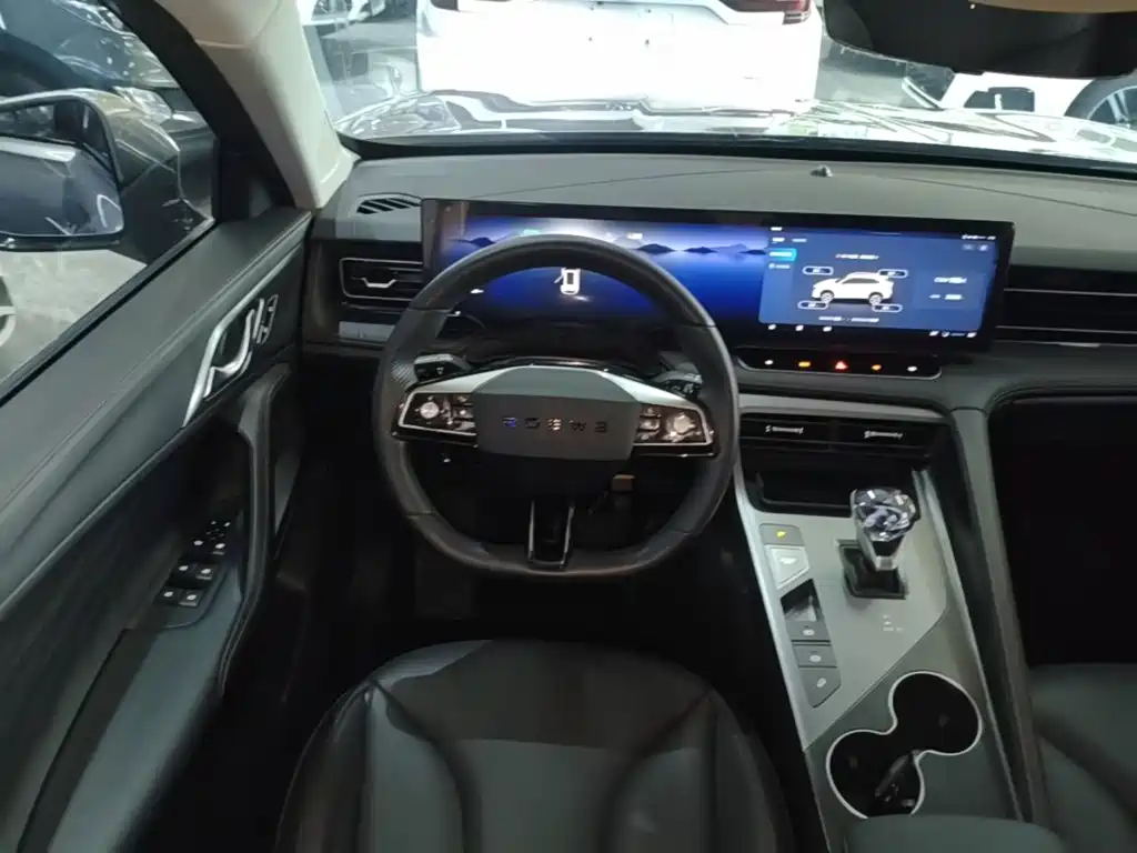 Roewe RX5 — миниатюра 11