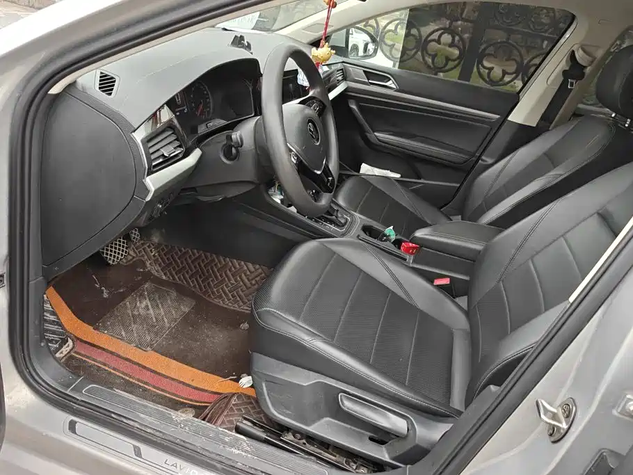 Volkswagen Lavida — миниатюра 9