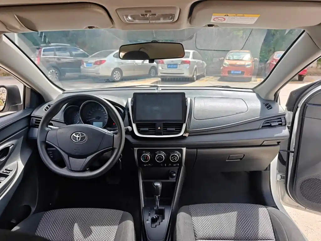 Toyota Vios FS — миниатюра 9