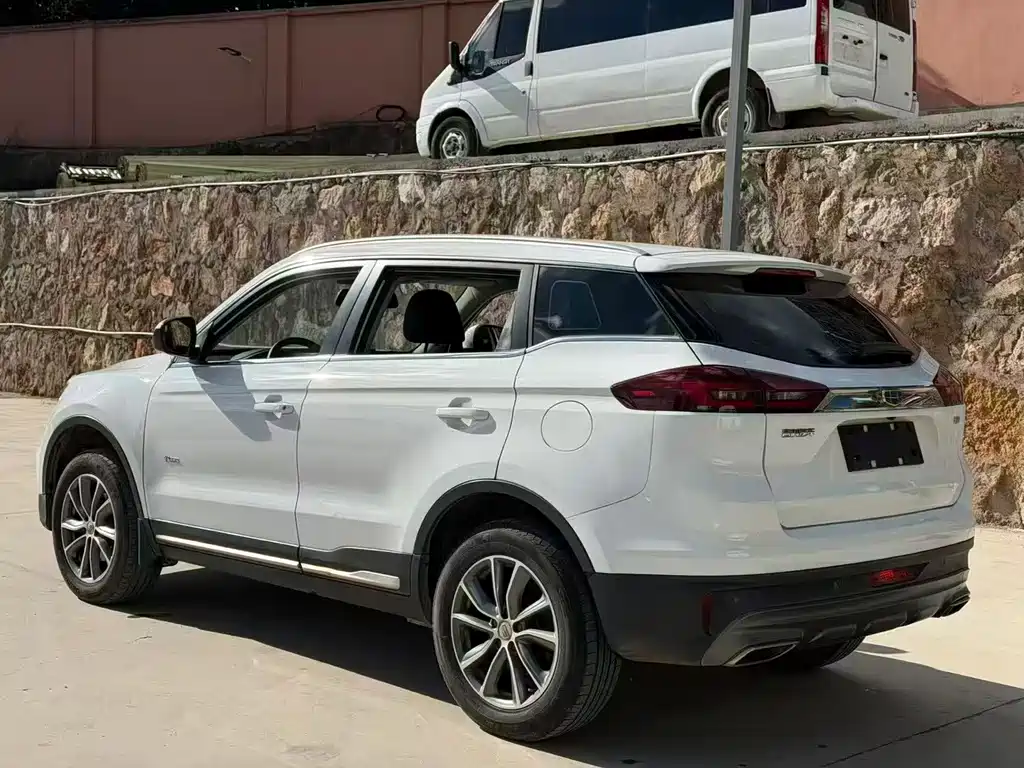 Geely Boyue — миниатюра 7