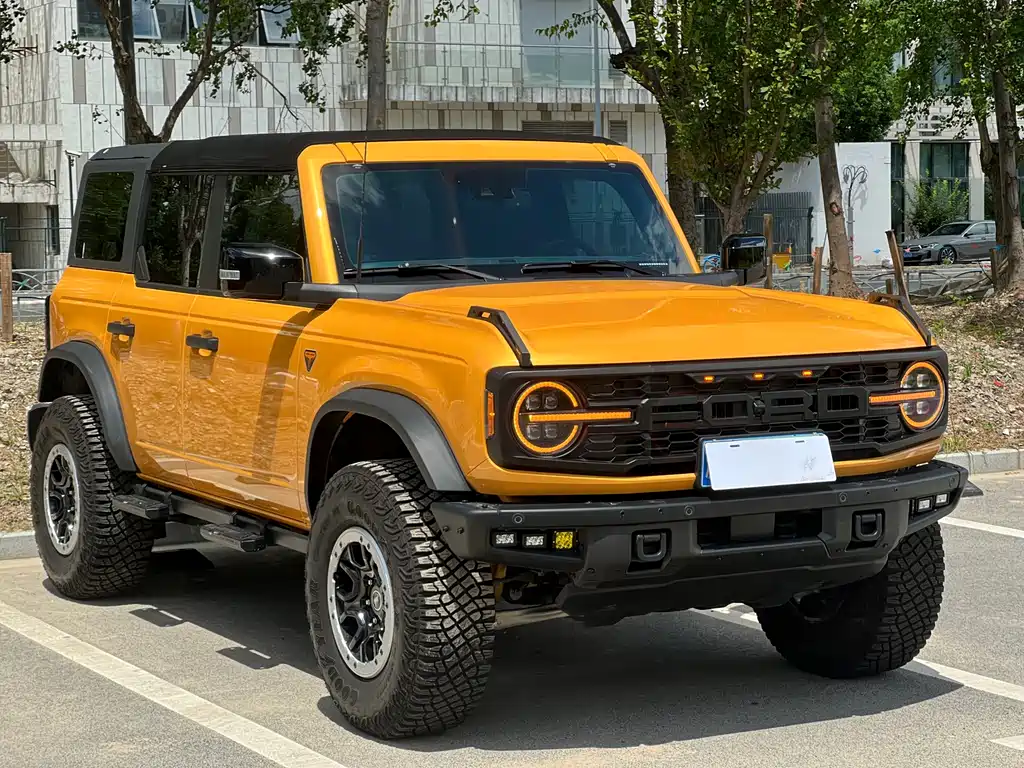 Ford Bronco — миниатюра 3