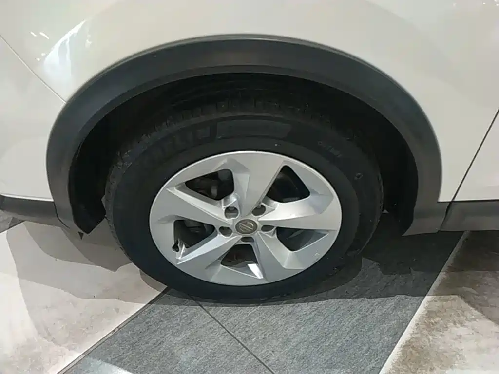 Nissan Qashqai — миниатюра 23