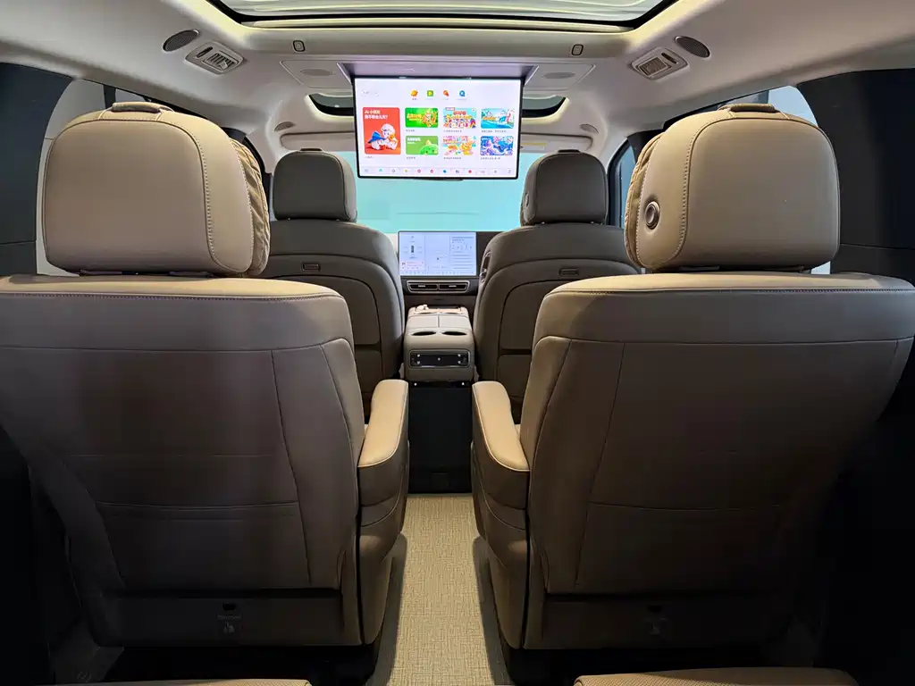 Li Auto Li MEGA — миниатюра 10