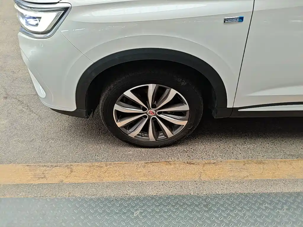 Roewe RX5 MAX — миниатюра 23