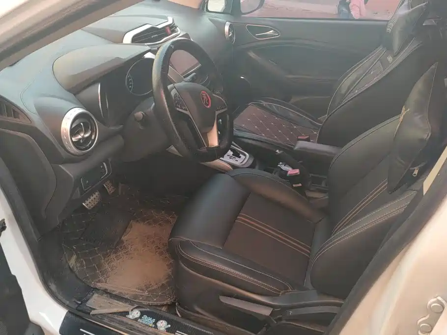 BYD Yuan — миниатюра 9