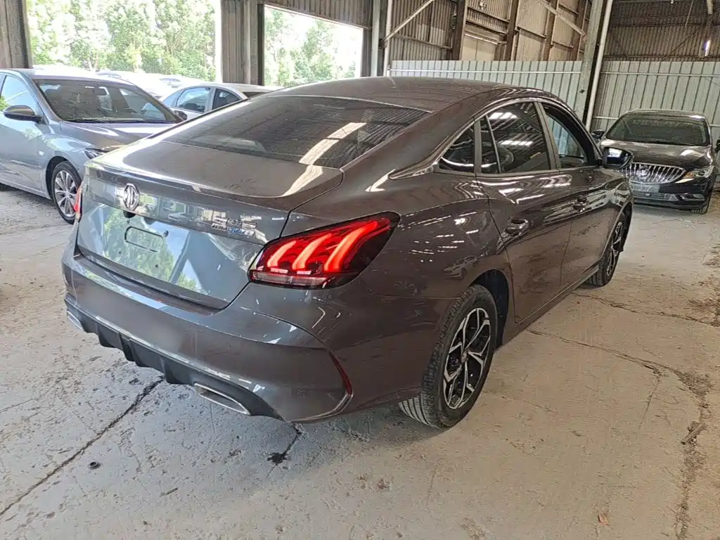MG MG5 — миниатюра 7