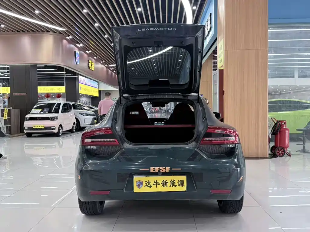 Leapmotor Leapmotor S01 — миниатюра 9