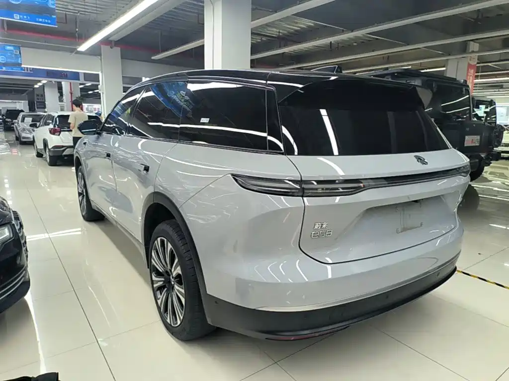 NIO ES8 — миниатюра 5
