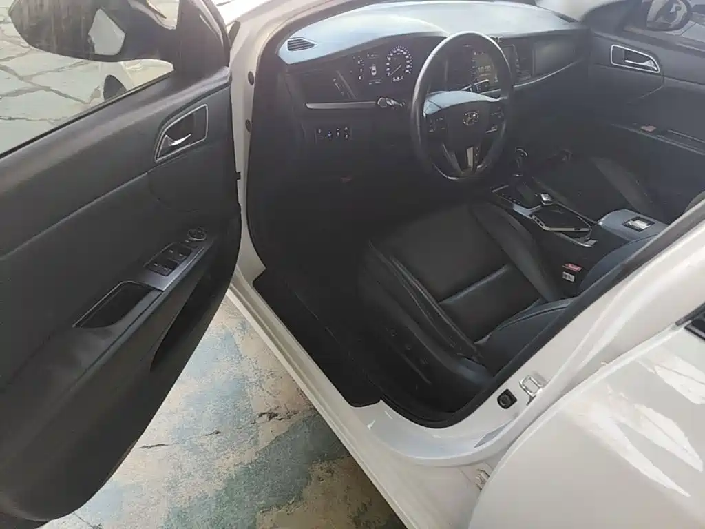 Hyundai Mistra — миниатюра 16