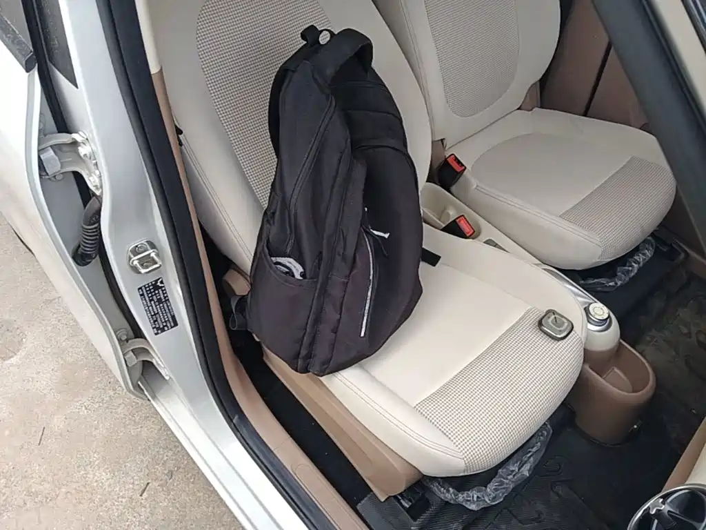 Wuling MINIEV — миниатюра 25