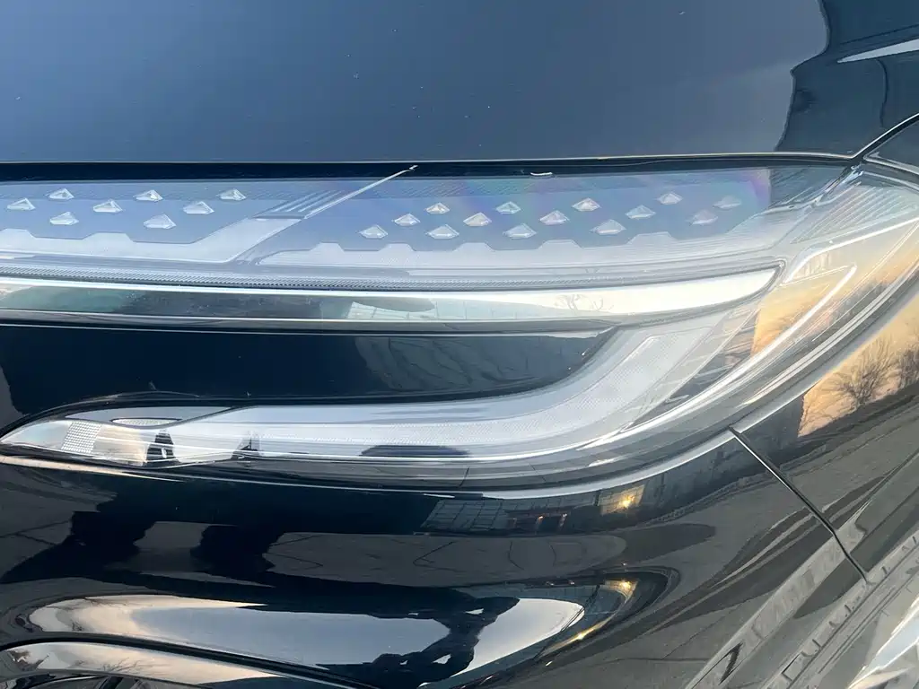 Hongqi Hongqi HS3 PHEV — миниатюра 8