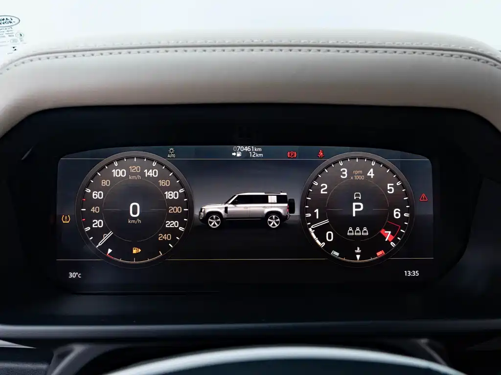Land Rover Defender — миниатюра 18
