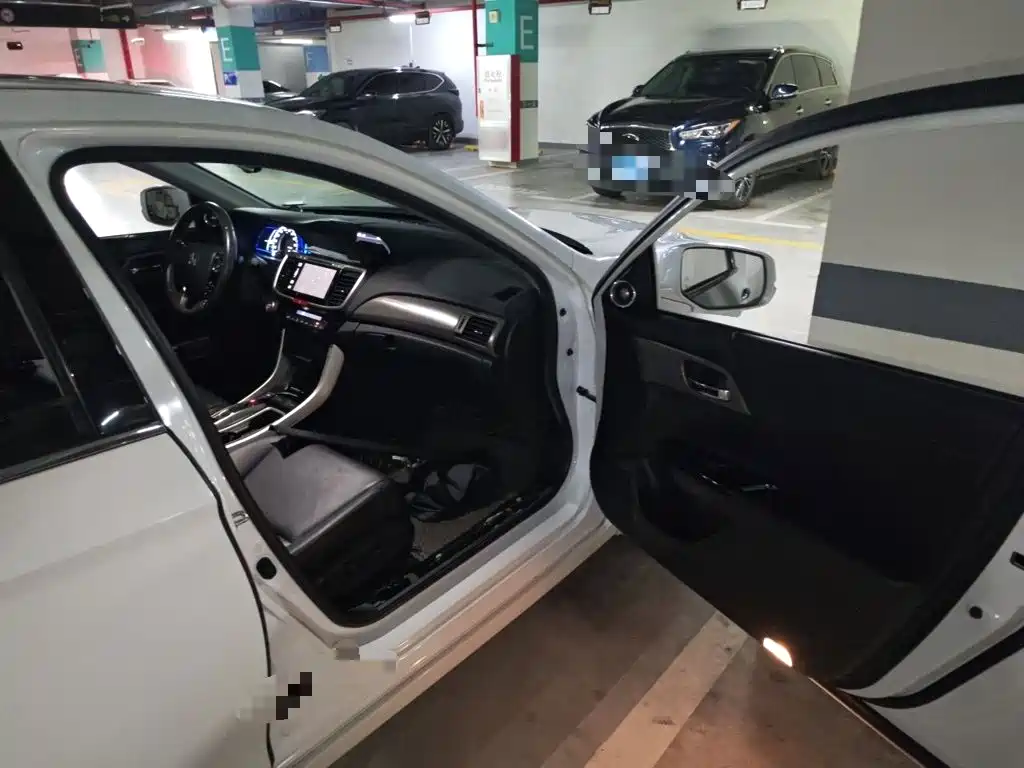 Honda Accord — миниатюра 20