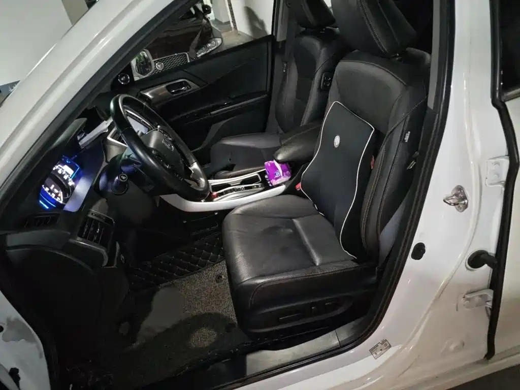 Honda Accord — миниатюра 8