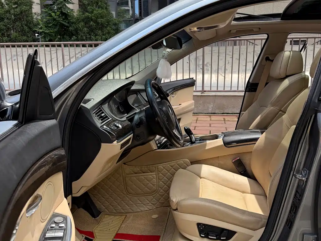 BMW 5 Series GT — миниатюра 26