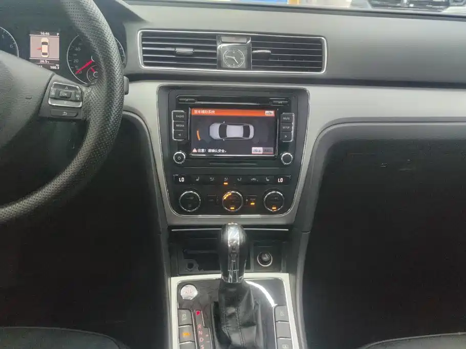Volkswagen Passat — миниатюра 13