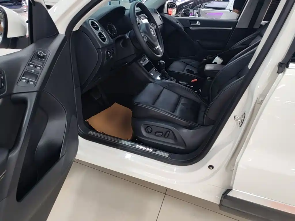 Volkswagen Tiguan — миниатюра 21