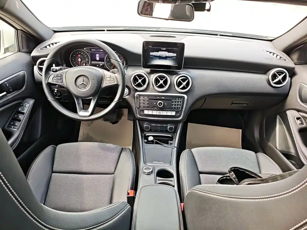 Mercedes-Benz A-Class (Import) — миниатюра 10