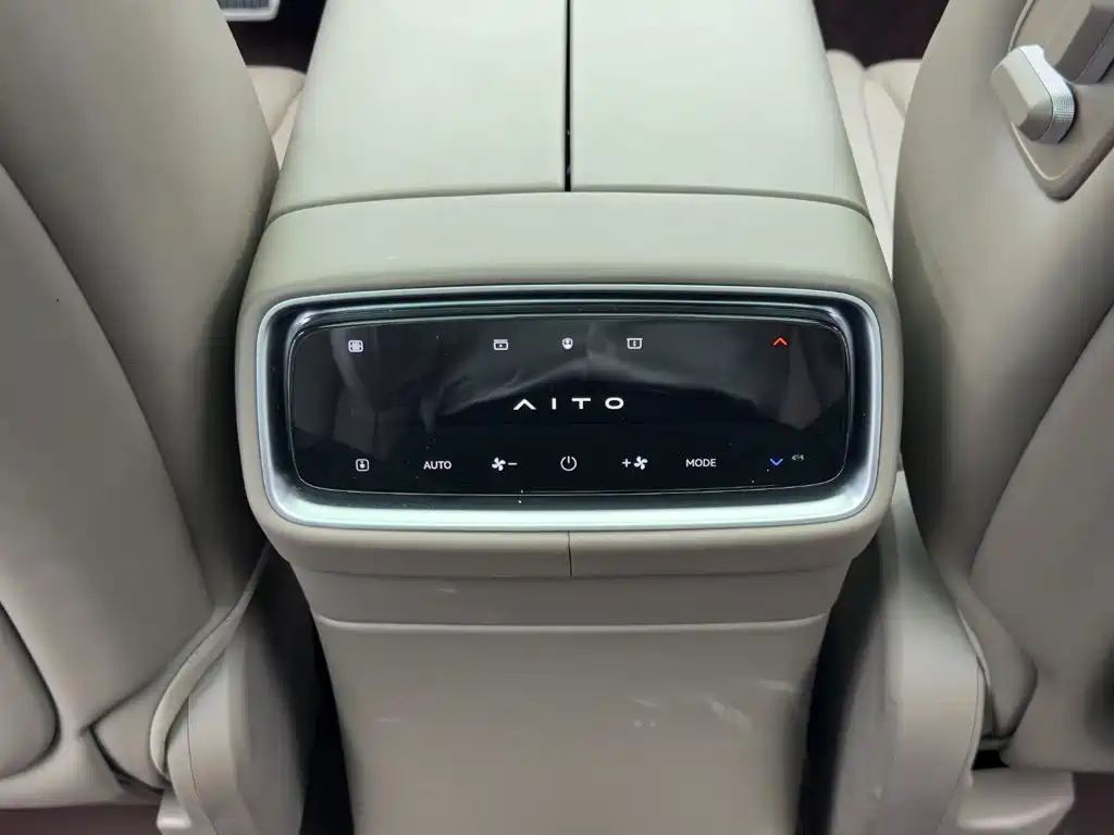 AITO AITO M9 — миниатюра 14