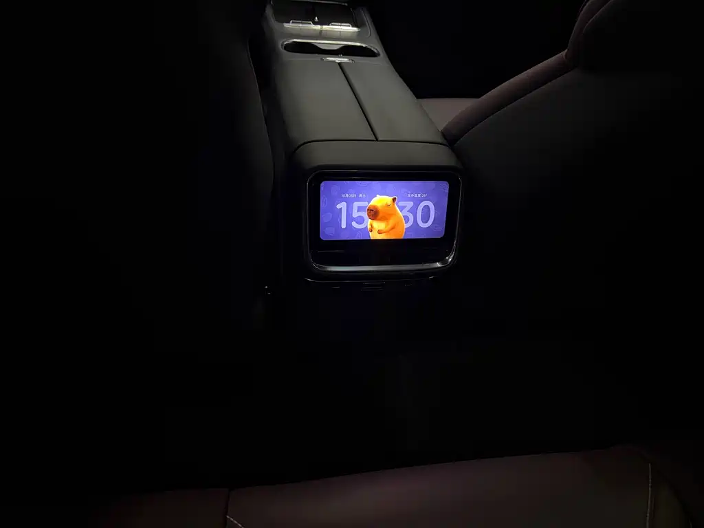 Xiaomi SU7 — миниатюра 11